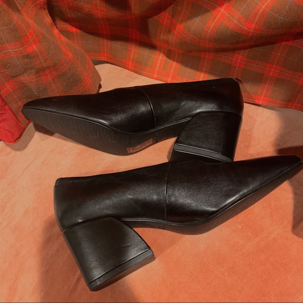 VAGABOND LEATHER BLOCK HEELS